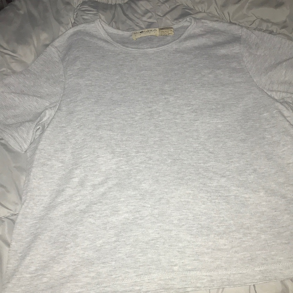 Grey short sleeve tee shirt